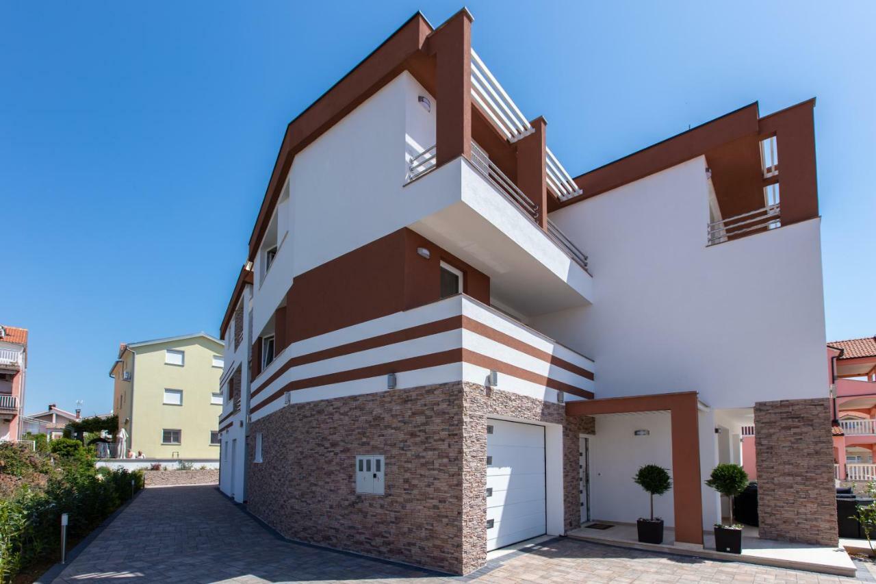 Vila Tatjana Vodice Exteriér fotografie