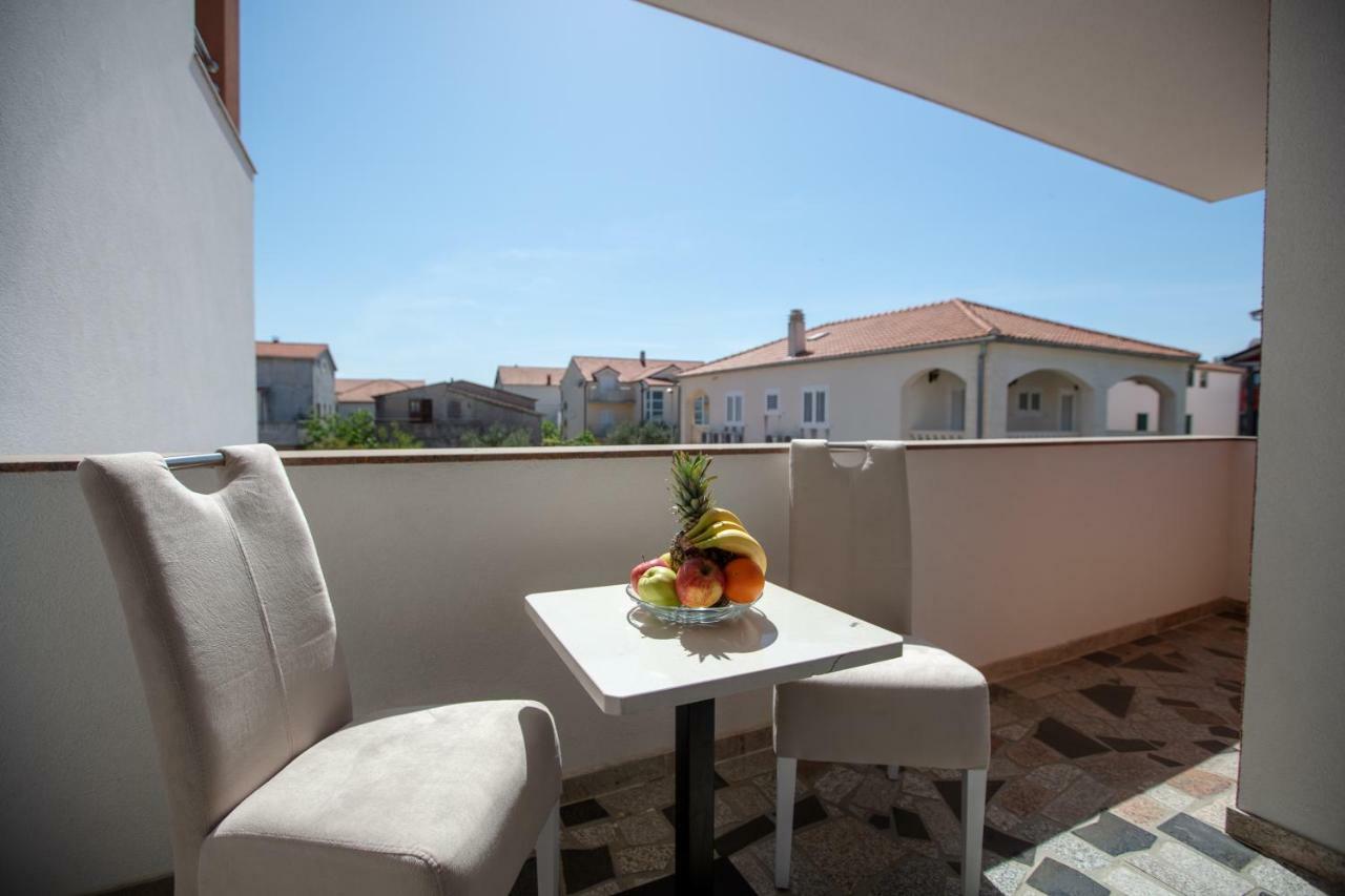 Vila Tatjana Vodice Exteriér fotografie